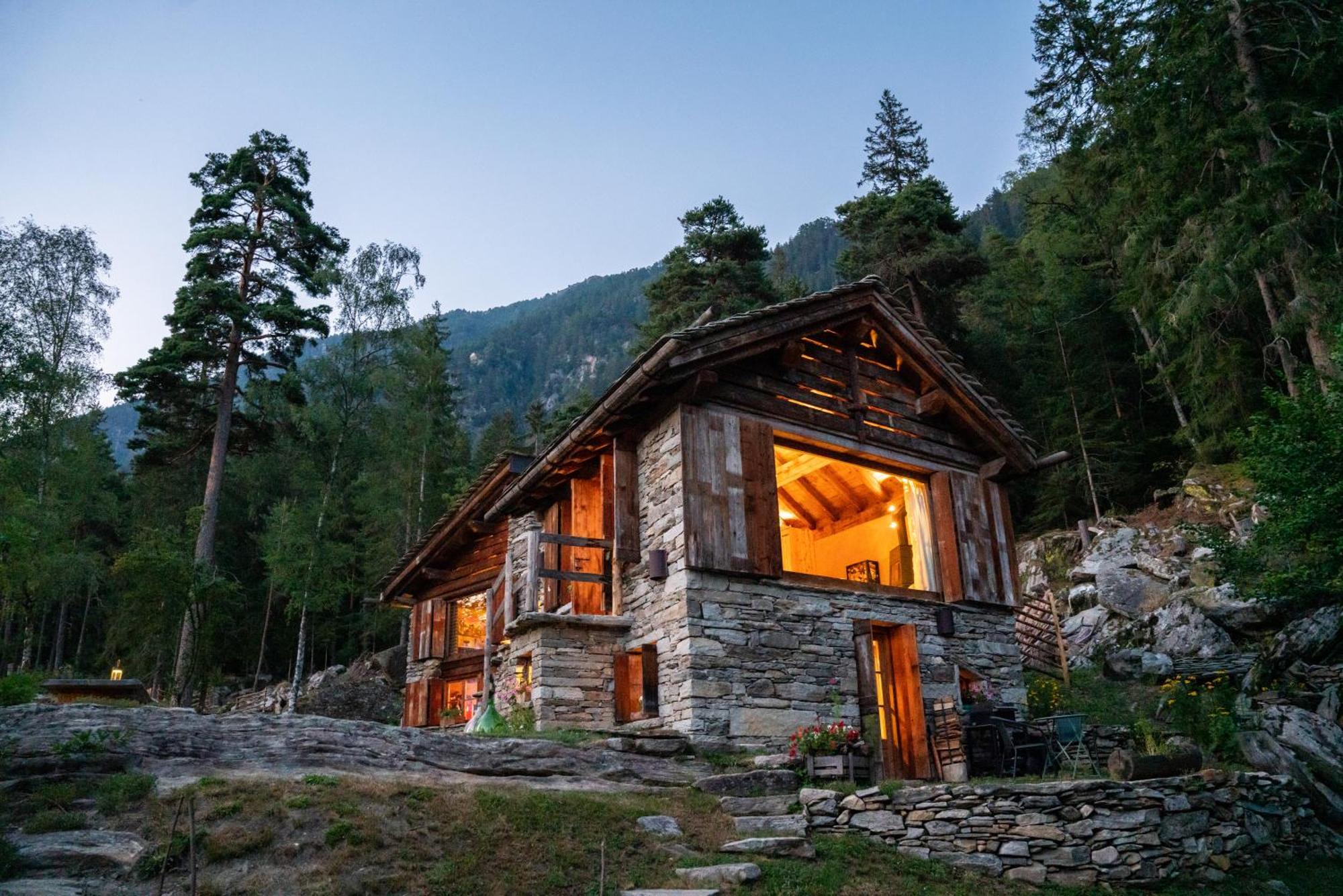 Resalbert Chalet Chiavenna Bagian luar foto