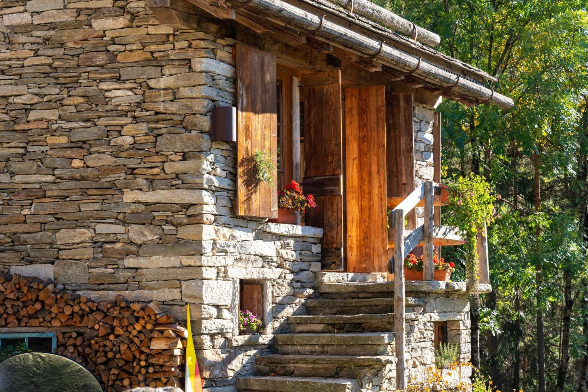 Resalbert Chalet Chiavenna Bagian luar foto